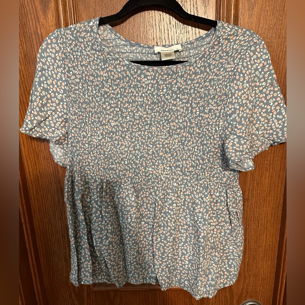Urban romantics smocked blouse size large
